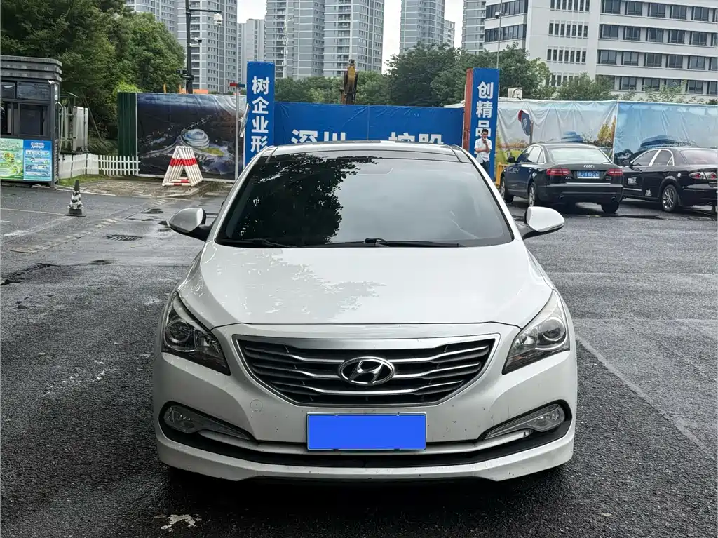 Hyundai Mistra 2016 1.6T AT GLS