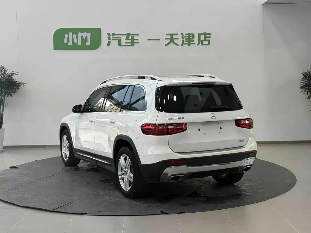 Mercedes-Benz GLB — миниатюра 7