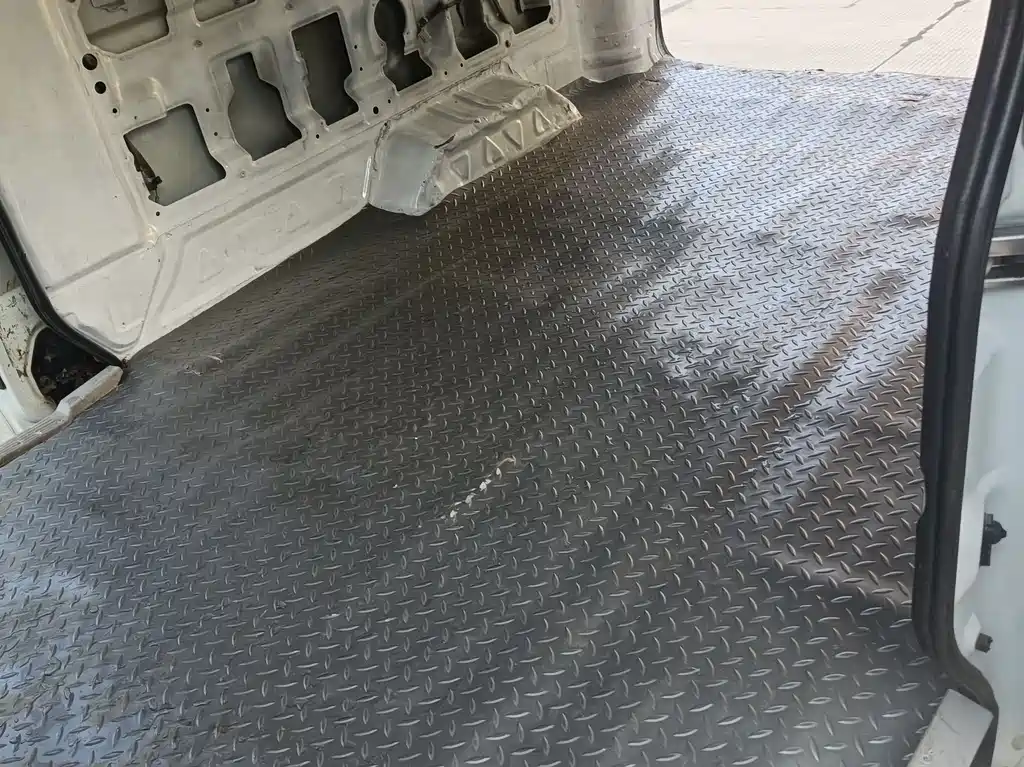 SRM XINYUAN NEW ENERGY LITTLE SEA LION EV