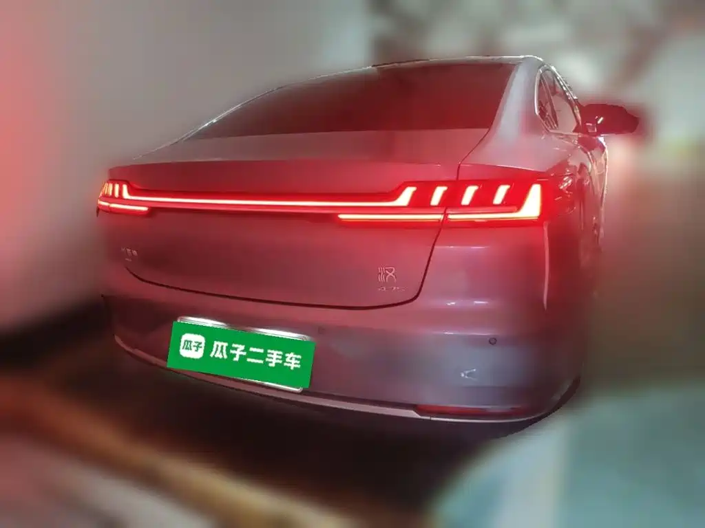 BYD Han — миниатюра 5