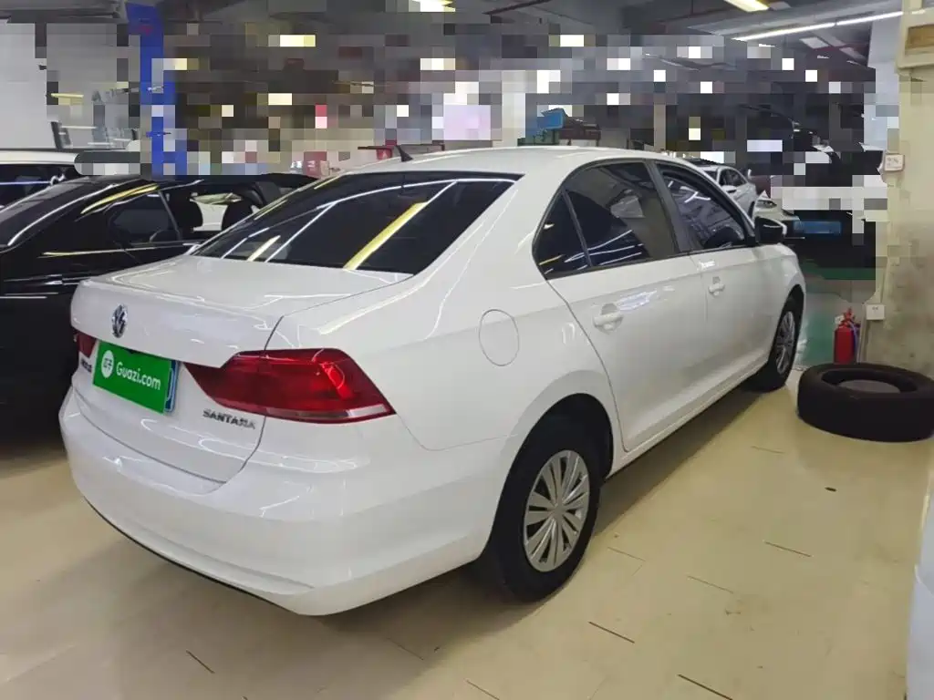 Volkswagen Santana — миниатюра 7