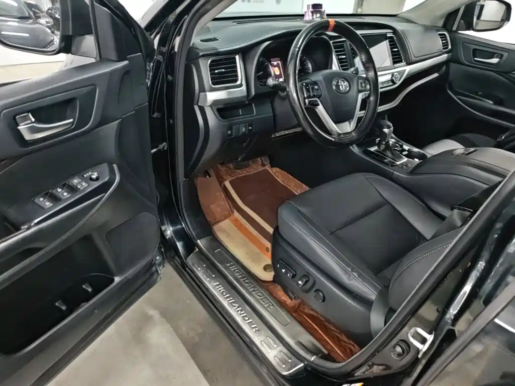 Toyota Highlander — миниатюра 16