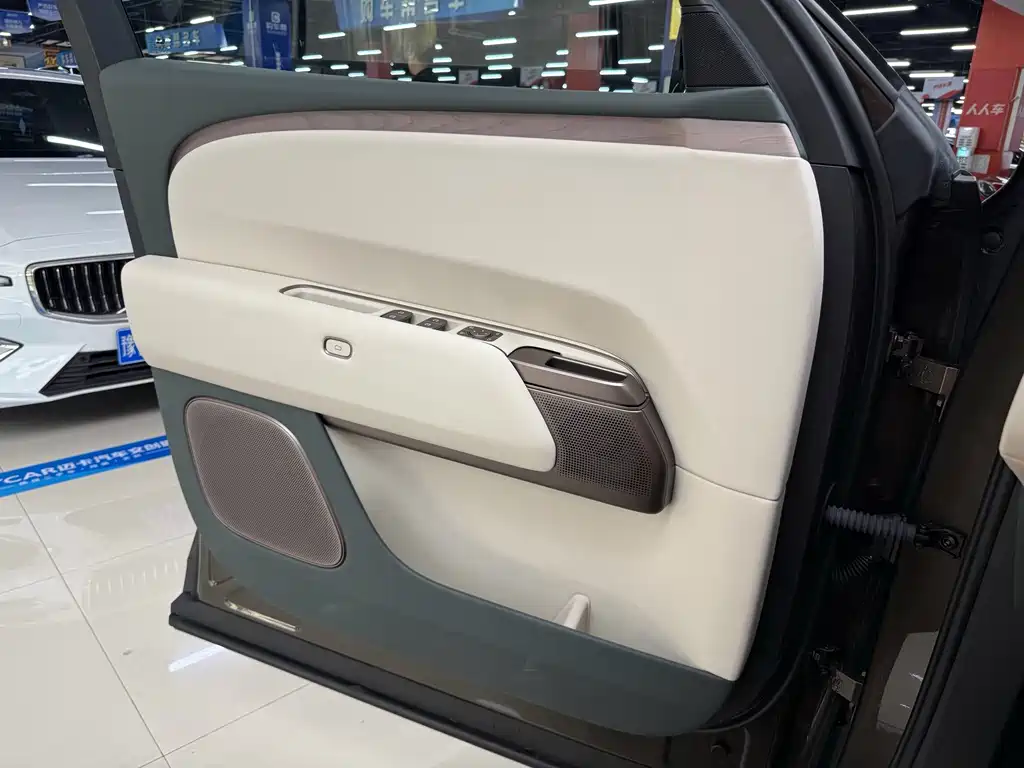 Li Auto Li L9 — миниатюра 10