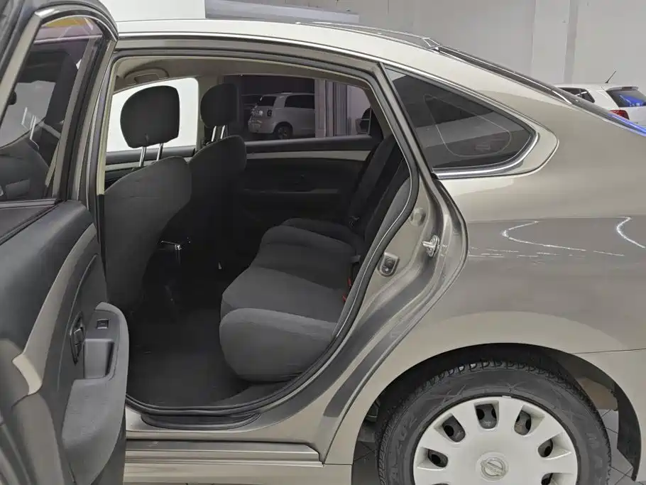 Nissan Sylphy — миниатюра 11