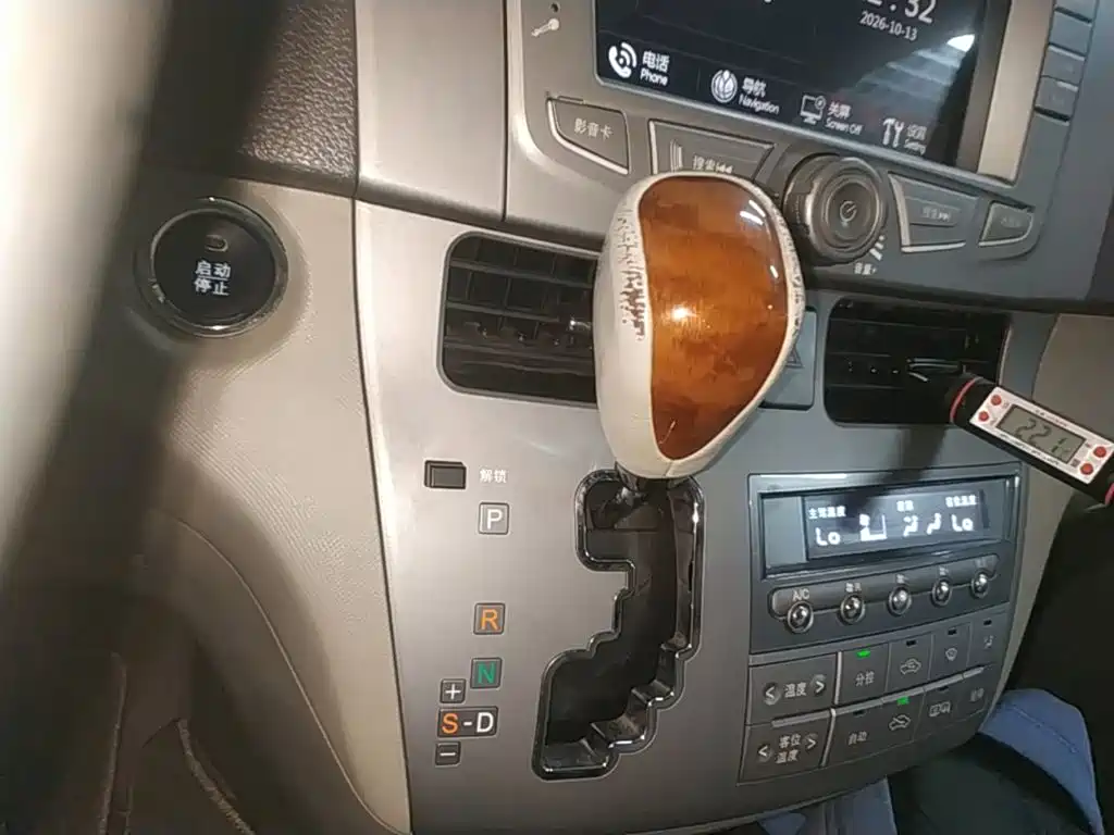 BYD M6 — миниатюра 14