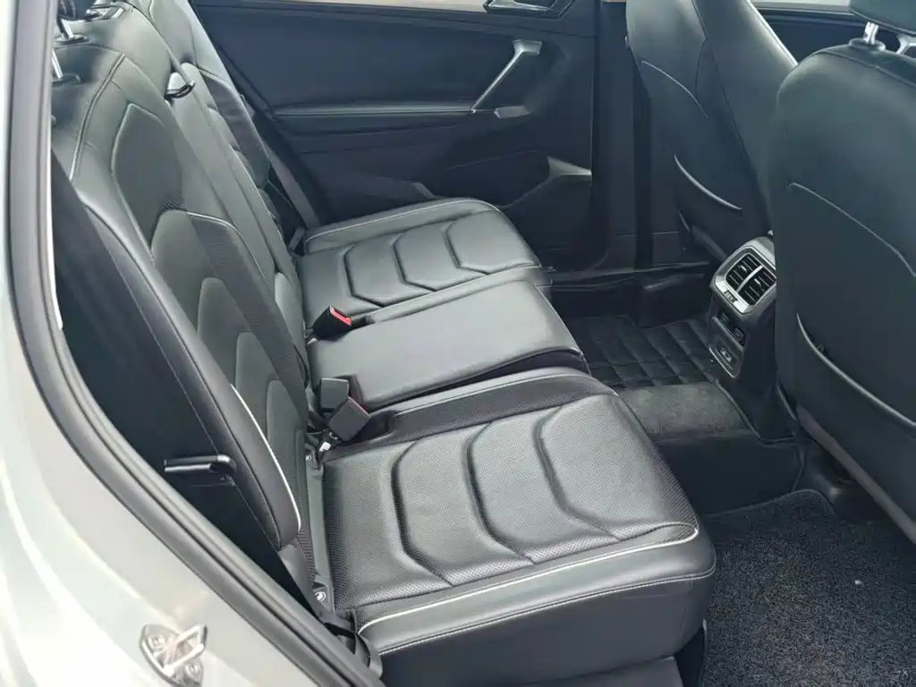 Volkswagen Tiguan L — миниатюра 5