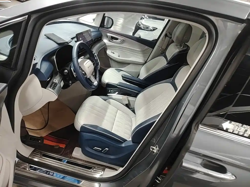 Roewe iMAX8 — фотографии объявления, Фото 15