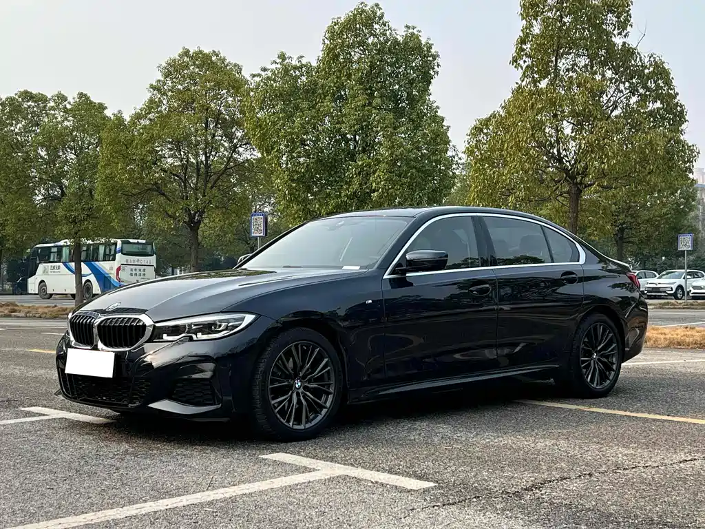 BMW 3 Series 2022