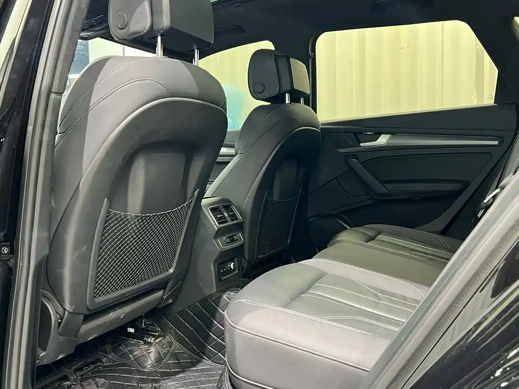 Audi Q5L — миниатюра 5