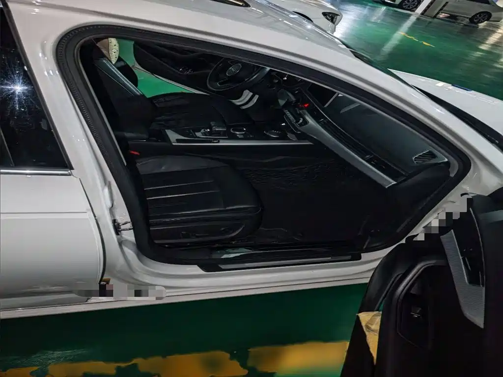 Audi A4L — миниатюра 18