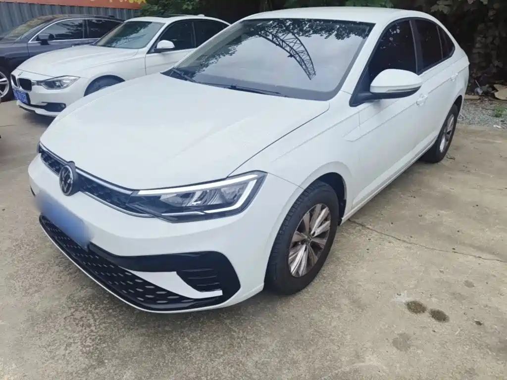 Volkswagen Lavida — миниатюра 2