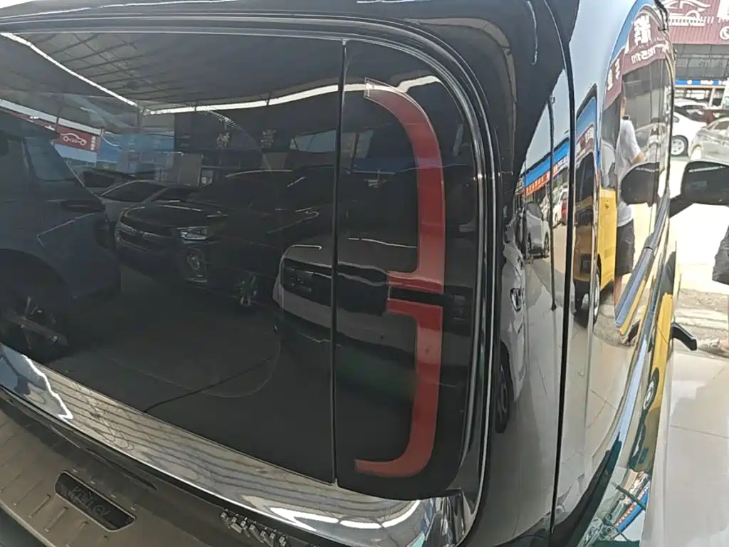 Baojun KiWi EV — миниатюра 8