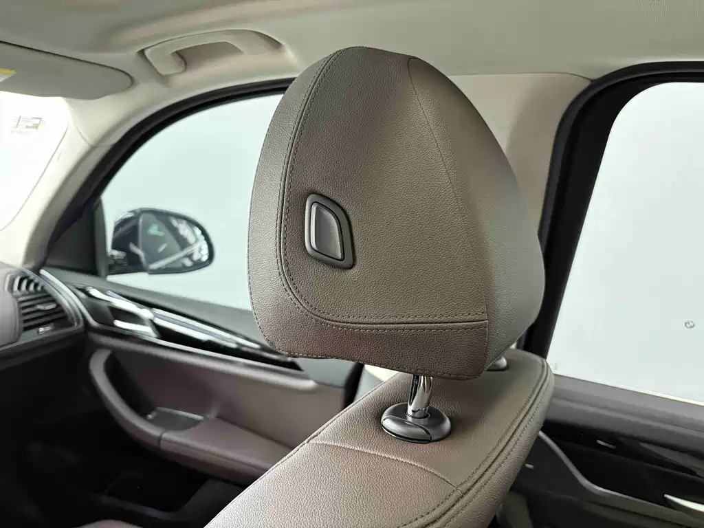 BMW X3 — миниатюра 18