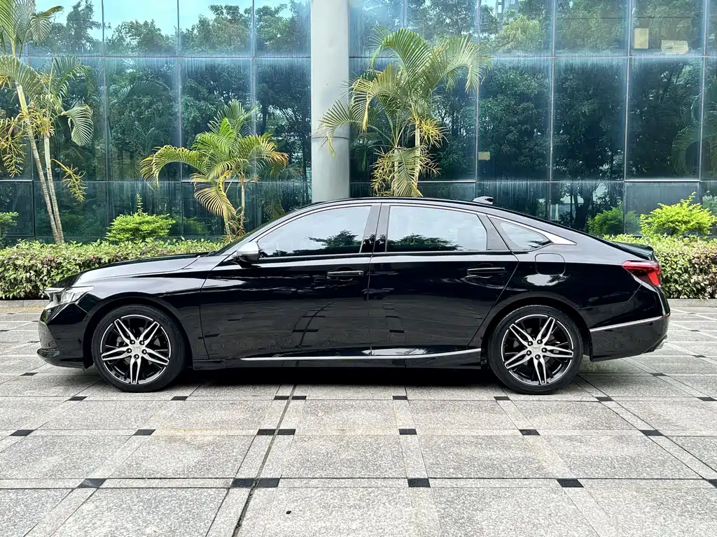 Honda Inspire 2022 260TURBO