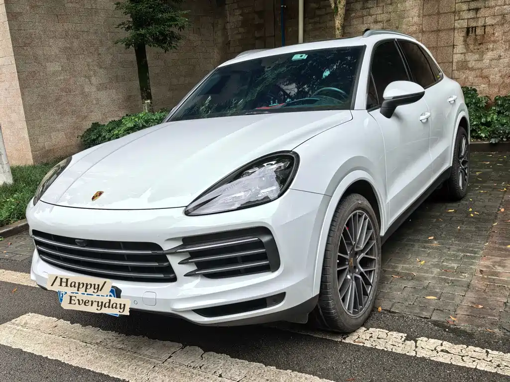 Porsche Cayenne 2021