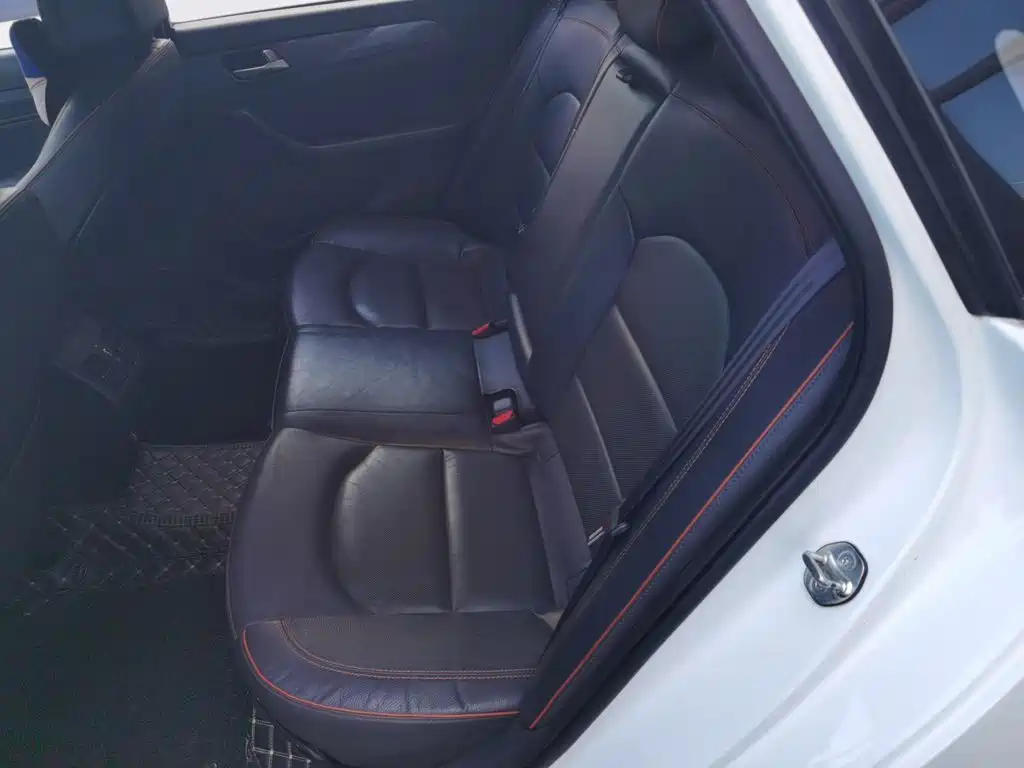 Hyundai Sonata — миниатюра 13