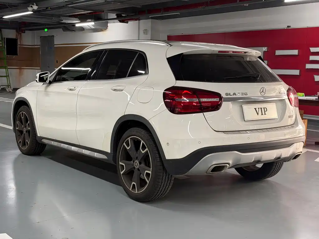 Mercedes-Benz GLA — миниатюра 6