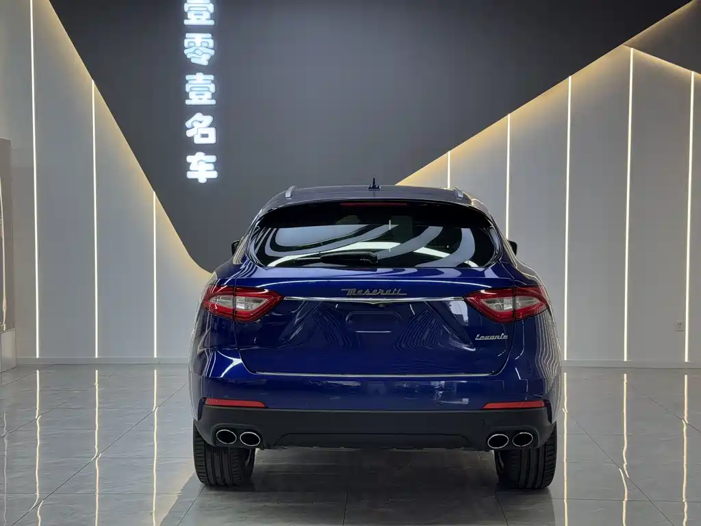 Maserati Levante - фото 4