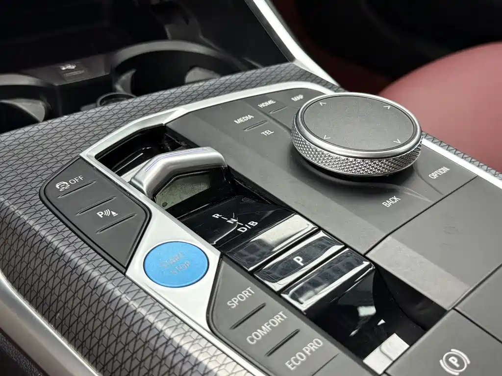 BMW i3 — миниатюра 13