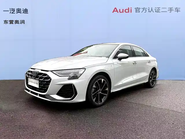 AUDI  A3 2025