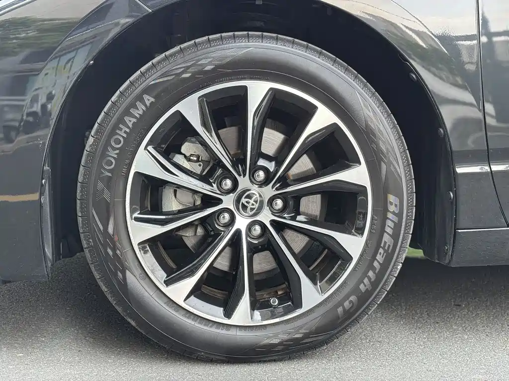 Toyota Avalon — миниатюра 19