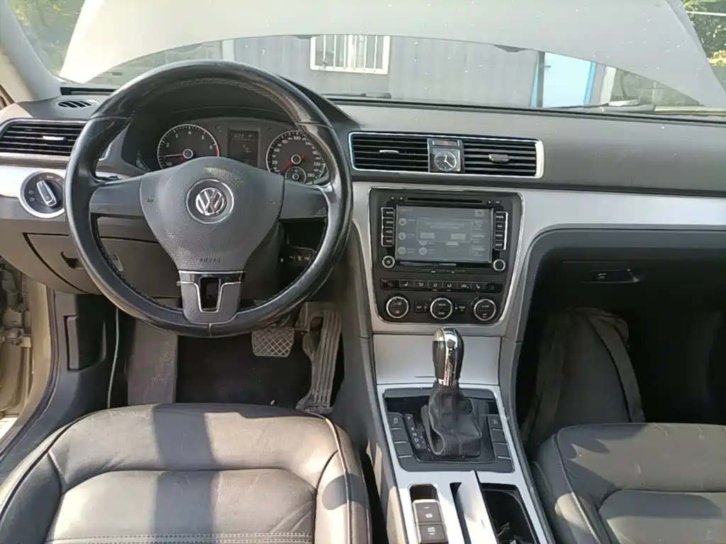 Volkswagen Passat — миниатюра 10