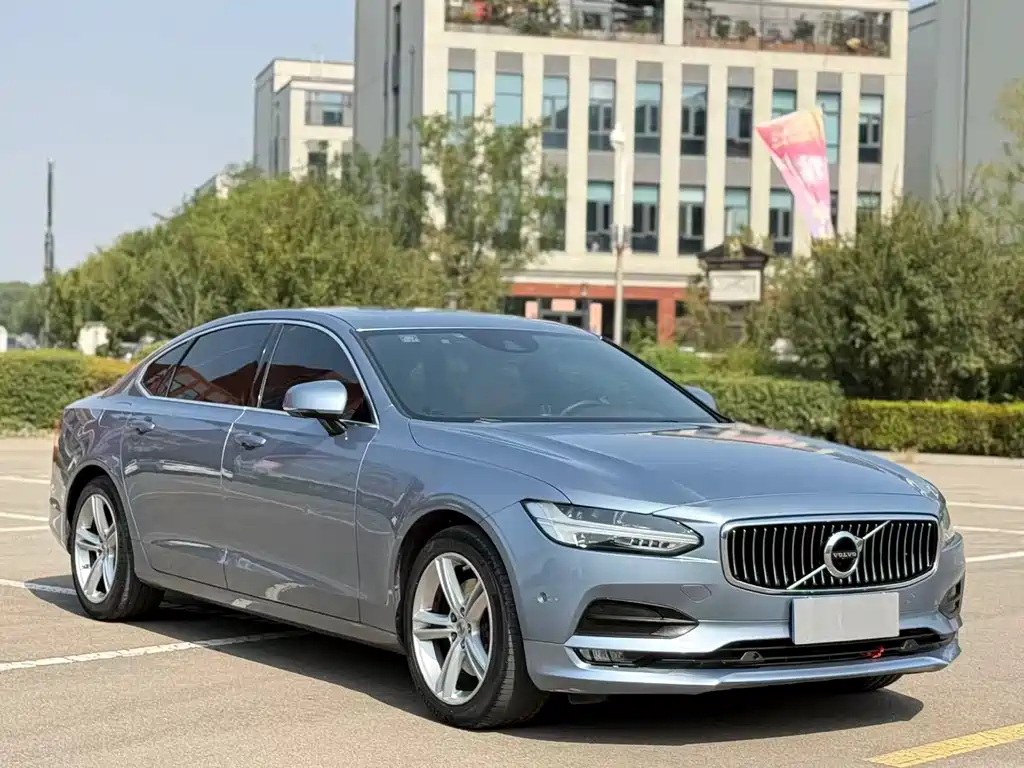Volvo S90 — миниатюра 3