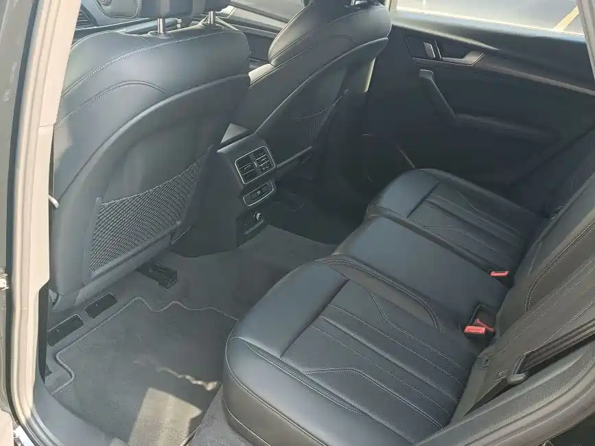 Audi Q5L 2025 40 TFSI Luxury