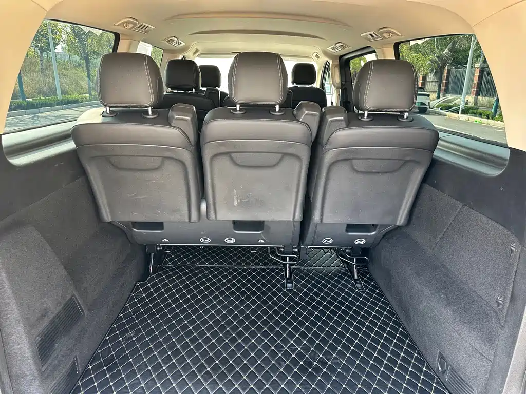 Mercedes-Benz Vito — миниатюра 12