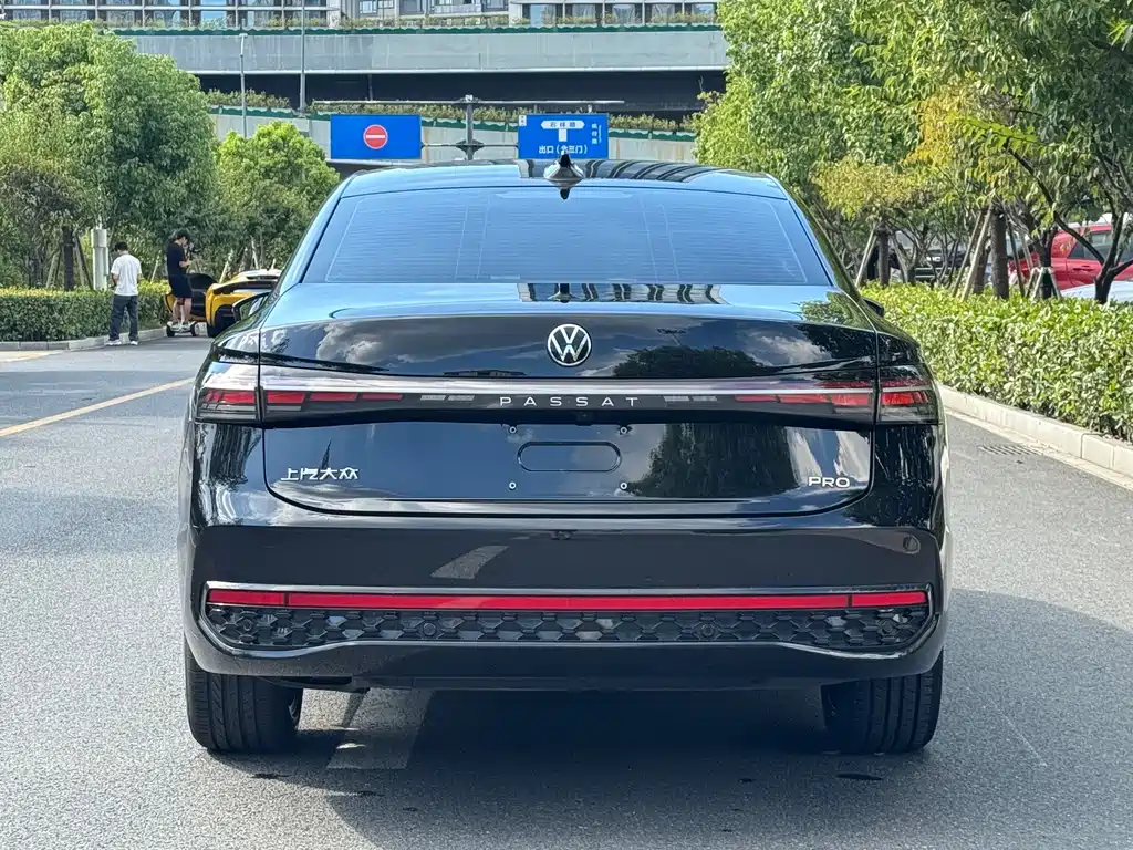 Volkswagen Passat — миниатюра 4