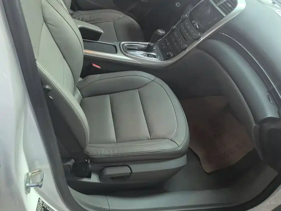 Chevrolet Malibu — миниатюра 8