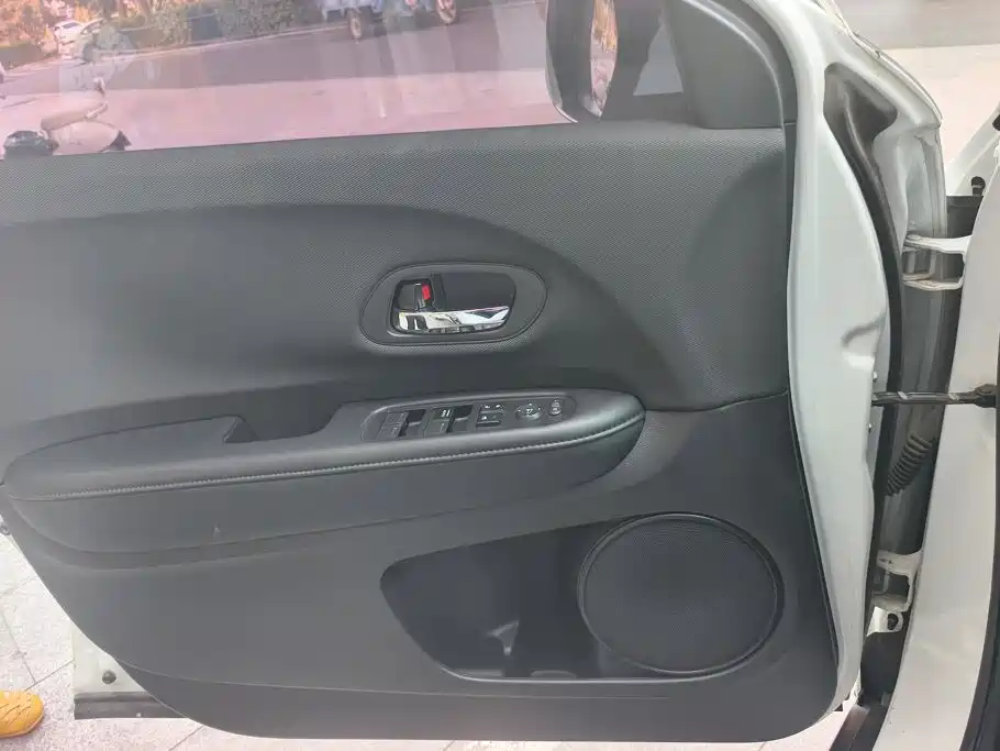 Honda Vezel — миниатюра 7