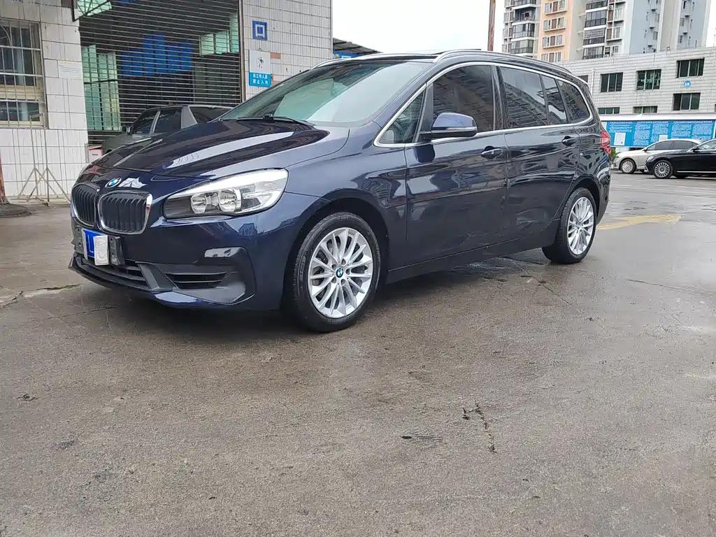 BMW 2 SERIES MULTIFUNCTIONAL STATION WAGON