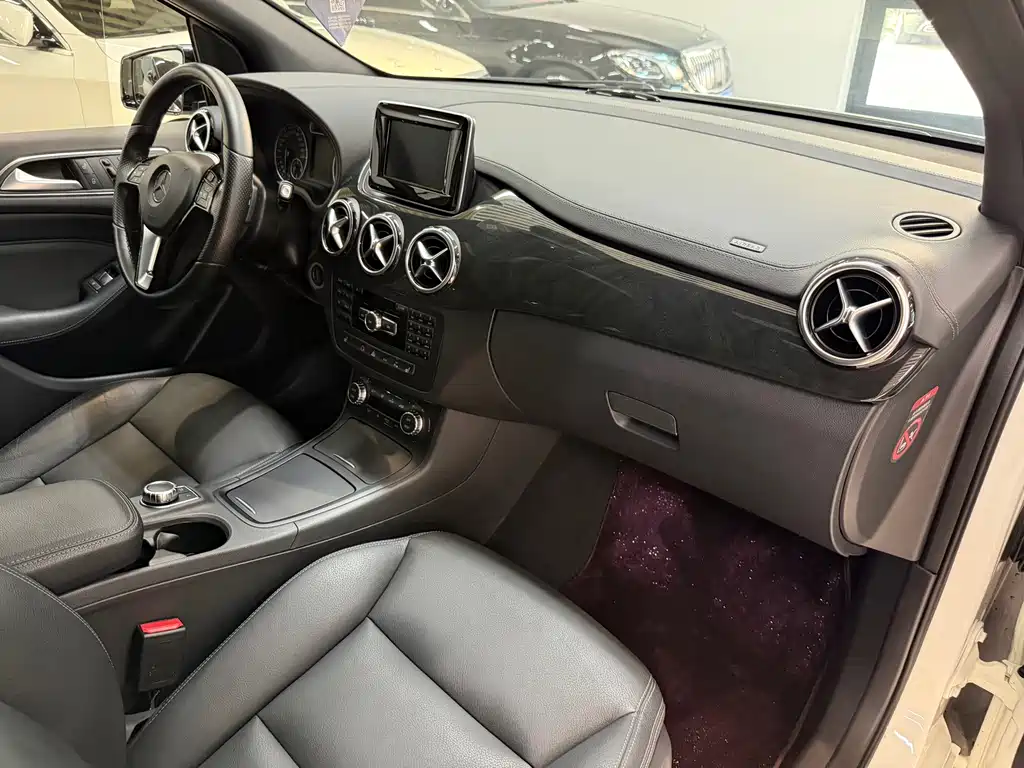 Mercedes-Benz B-Class — миниатюра 20