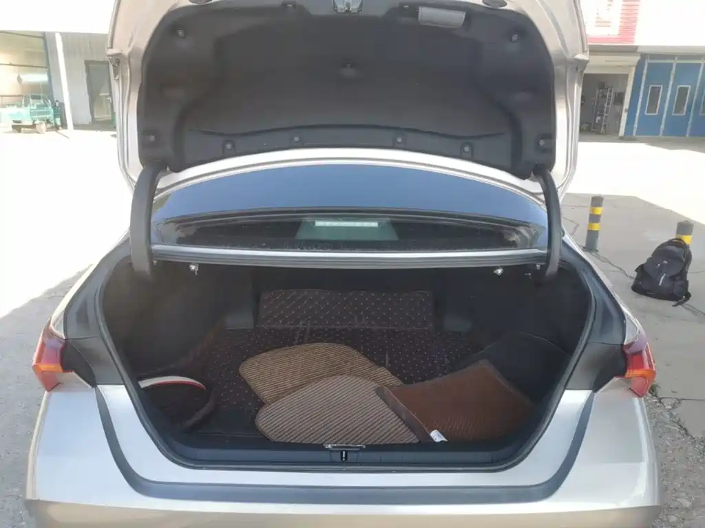 Toyota Avalon — миниатюра 19