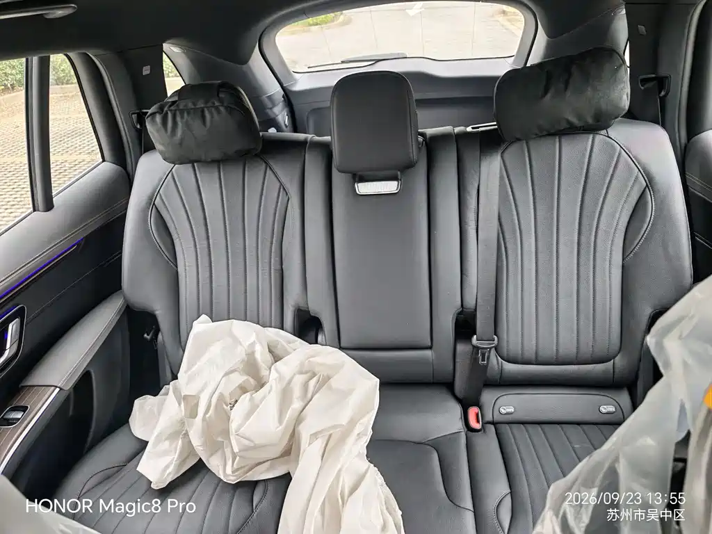 Mercedes-Benz EQS SUV — миниатюра 17