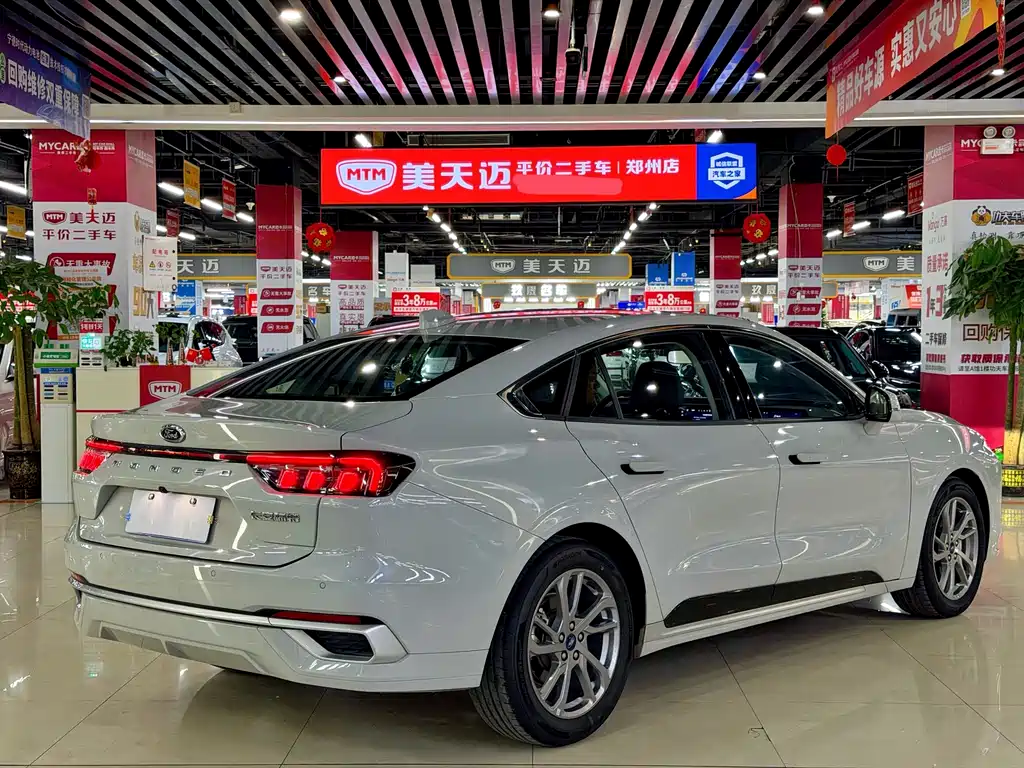 Ford Mondeo 2023 EcoBoost 180 Luxury