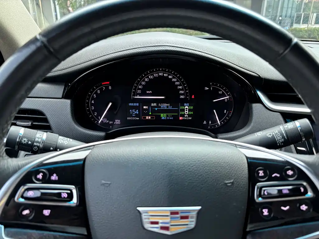 Cadillac XTS — миниатюра 9