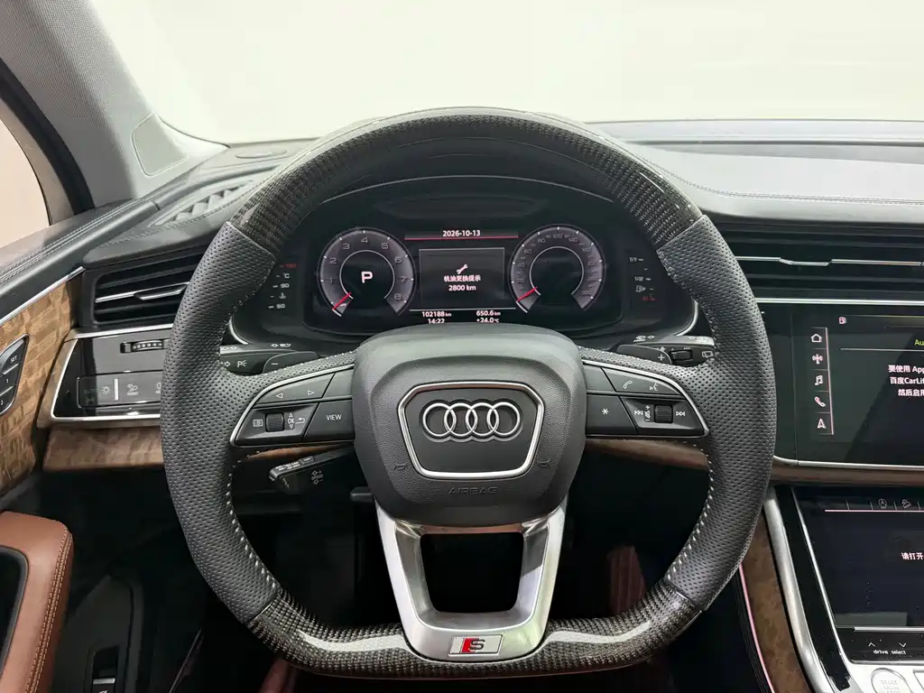 Audi Q7 — миниатюра 8