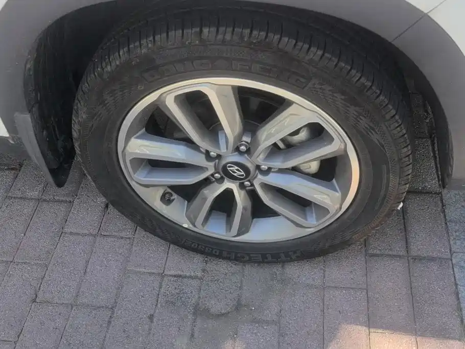 Hyundai ix35 — миниатюра 6