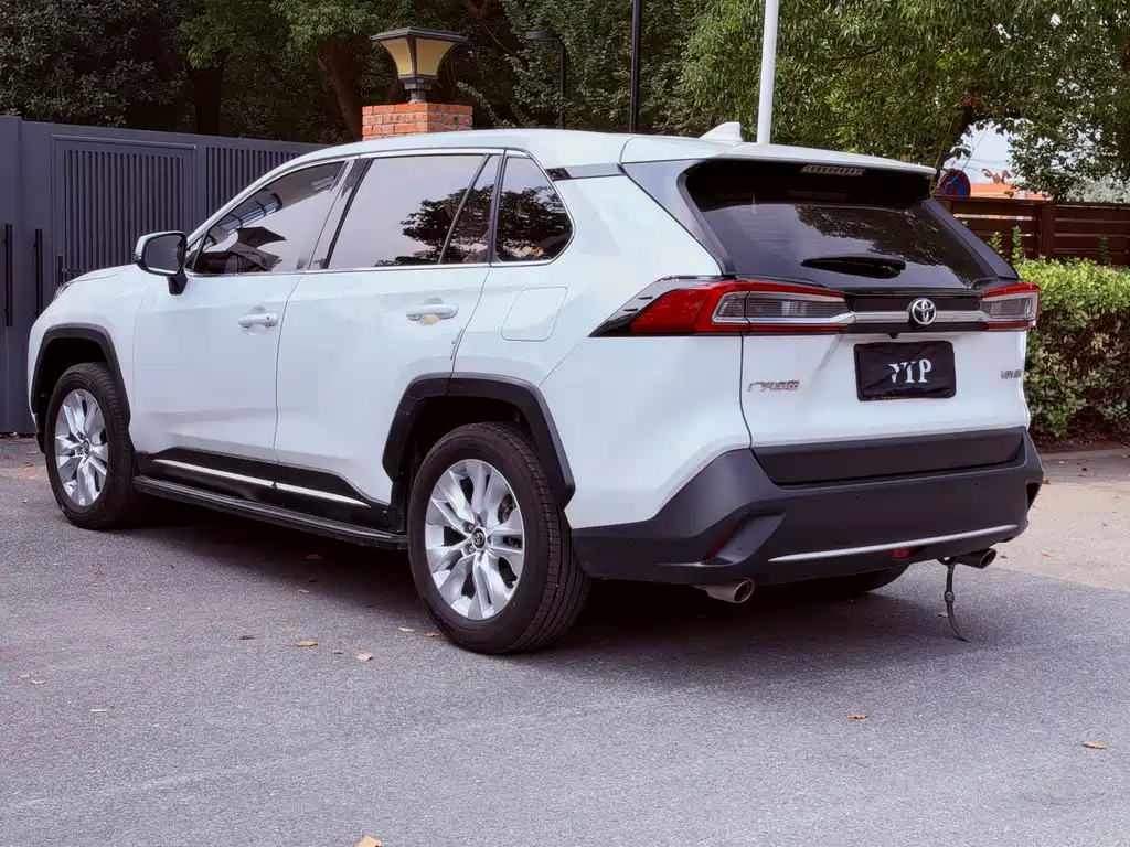 Toyota Wildlander — миниатюра 6