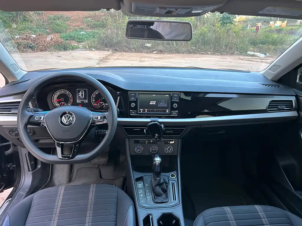 Volkswagen Lavida — миниатюра 8