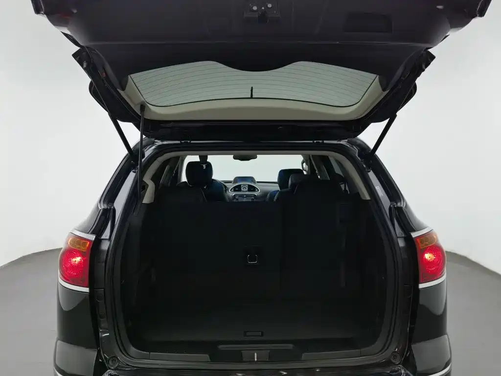 Buick Enclave — миниатюра 16