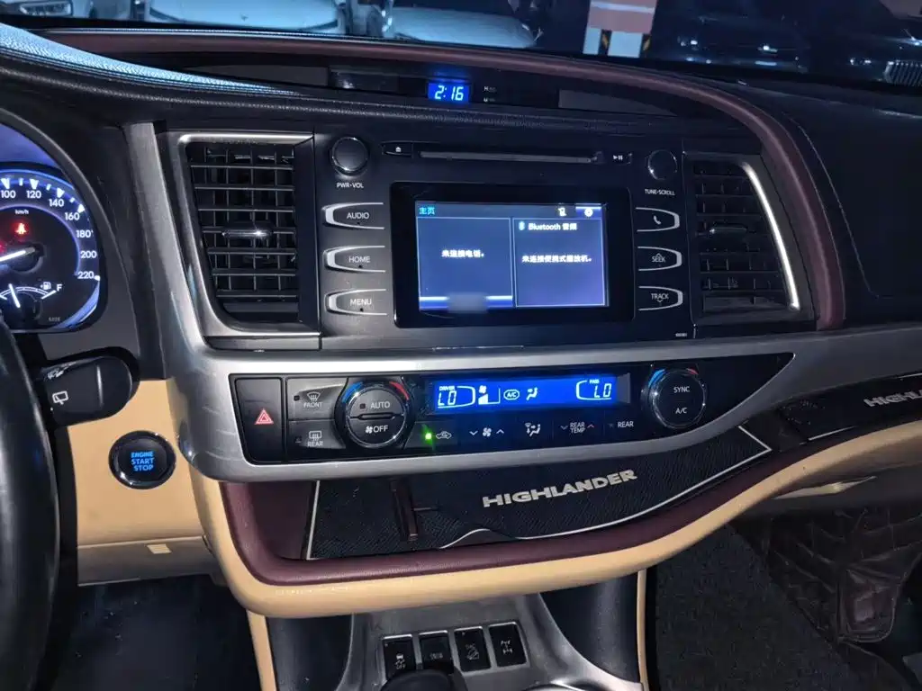 Toyota Highlander — миниатюра 6