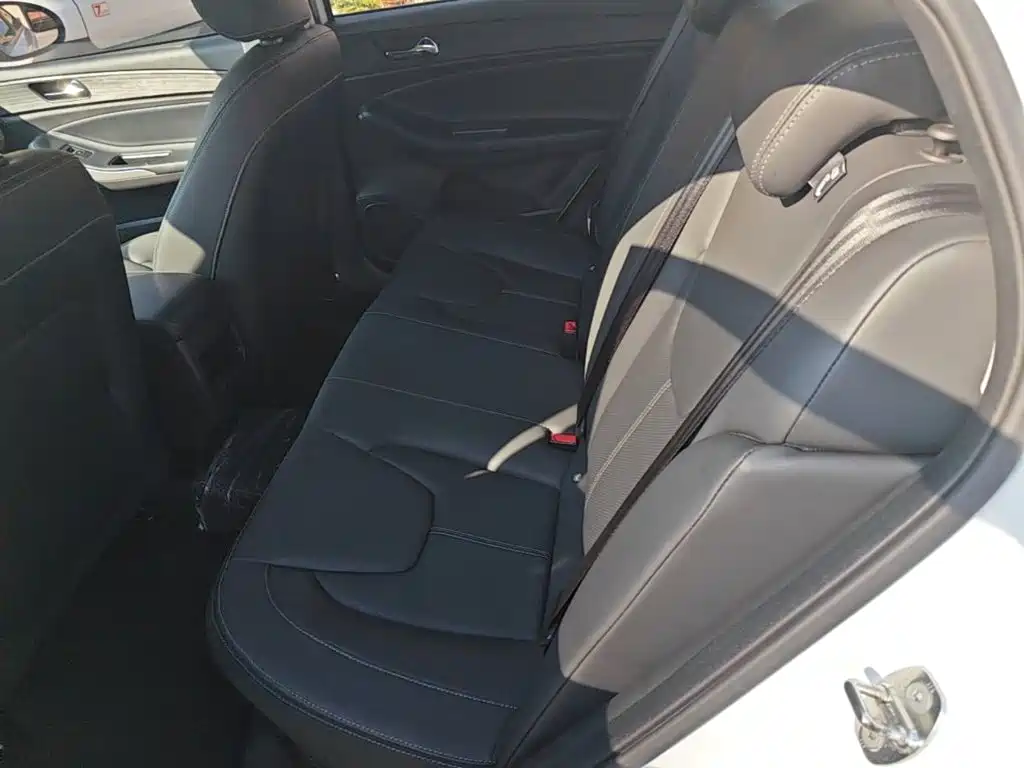 Chery Arrizo 5 — миниатюра 17