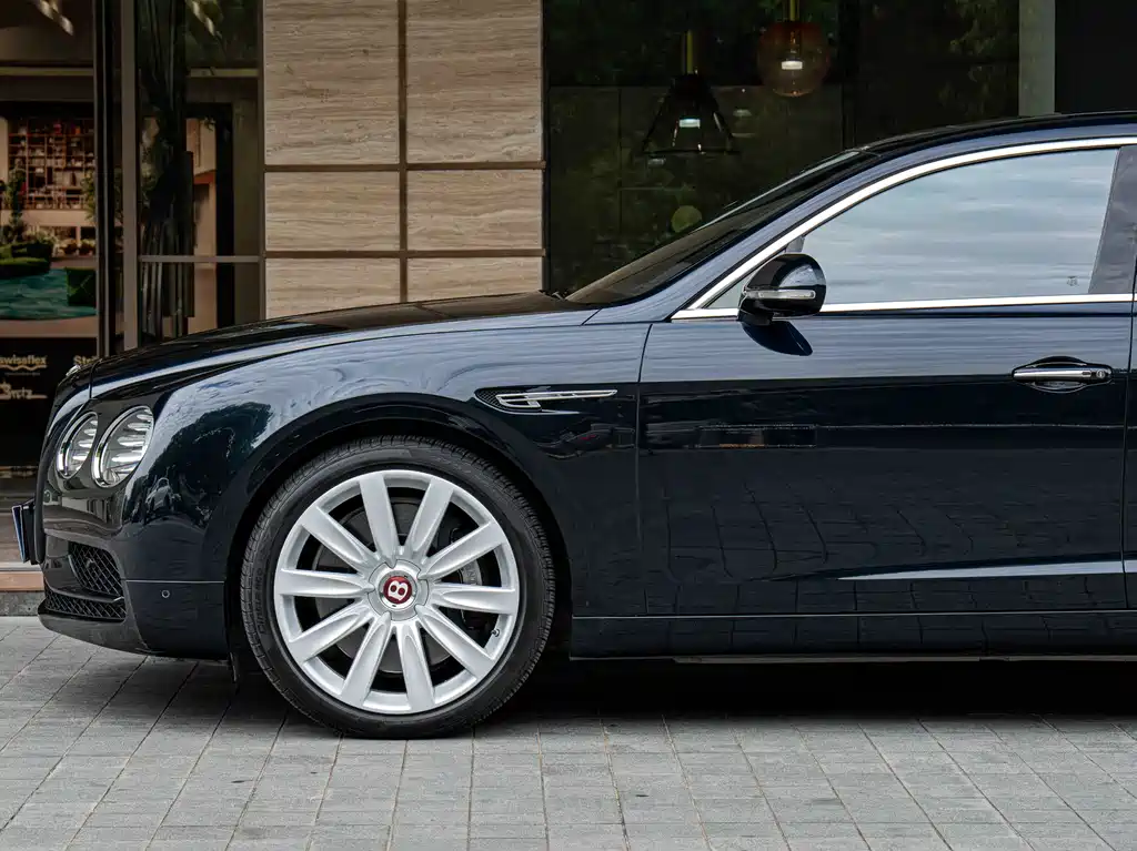 Bentley Flying Spur 2017 4.0T V8 S Standard