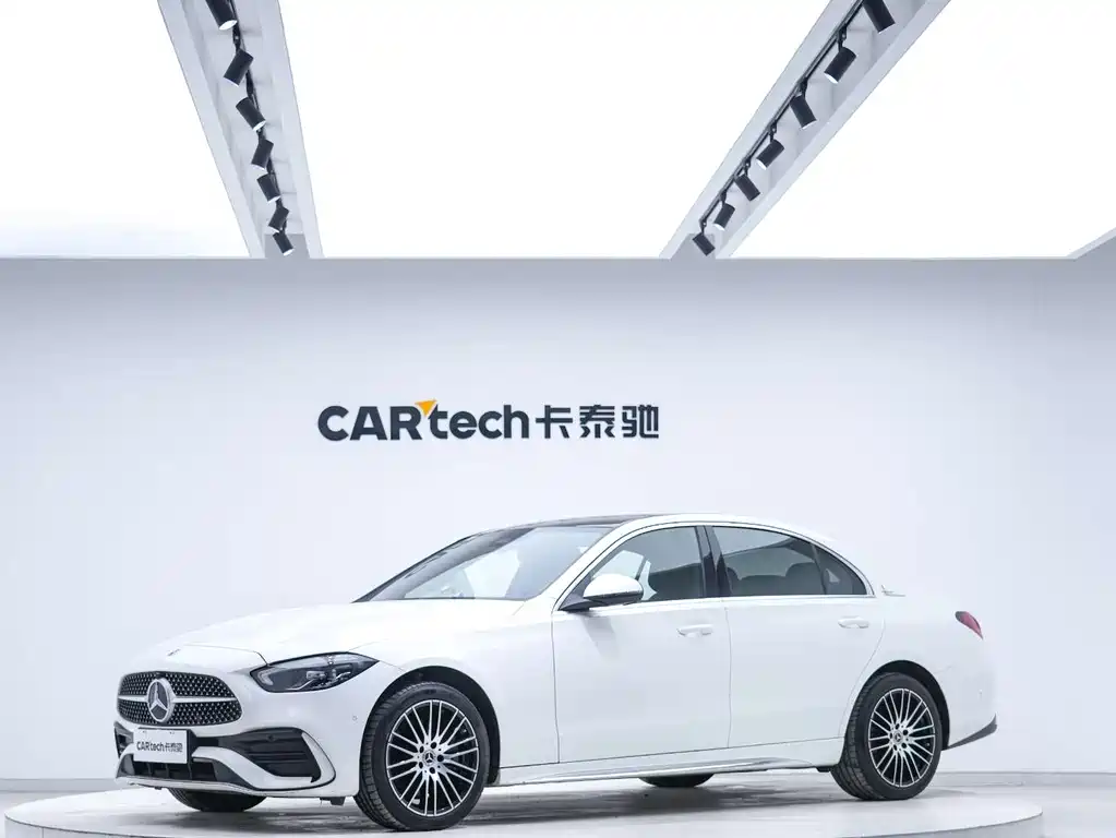 Mercedes-Benz C-Class 2024