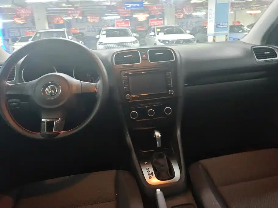 Volkswagen Golf — миниатюра 12