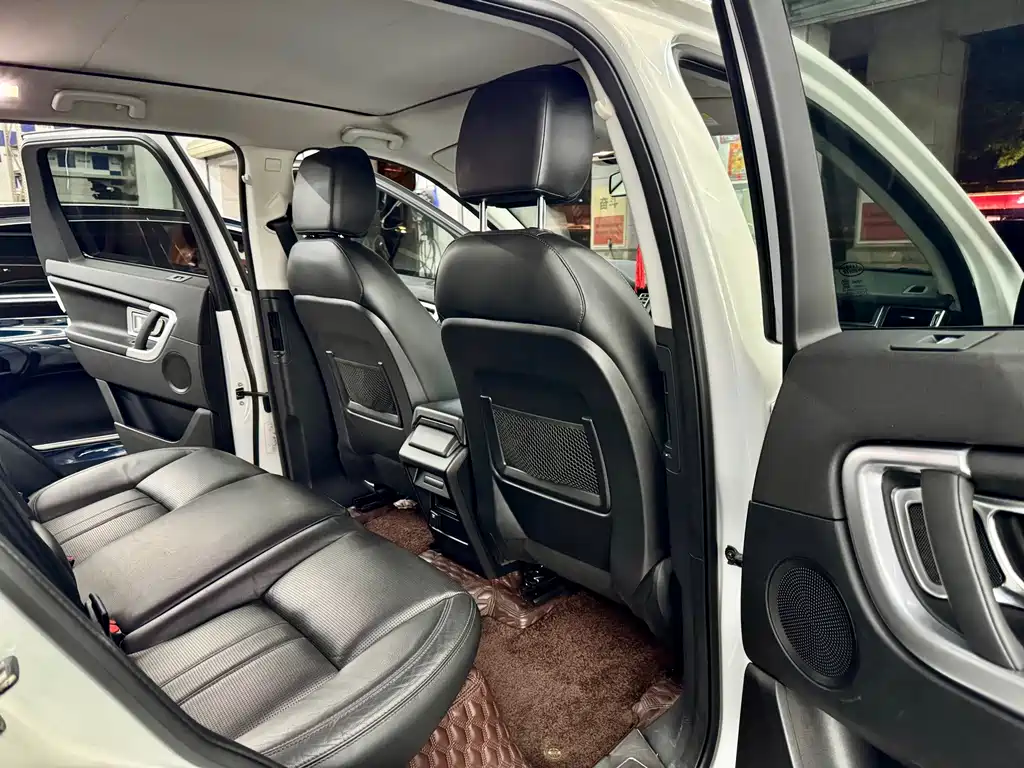 Land Rover Discovery Sport — миниатюра 6