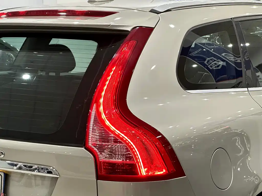 Volvo XC60 — миниатюра 13